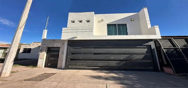 En Venta bonita y Amplia Casa, Fraccionamiento Nuevo Horizonte