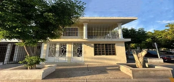 13_2952 | En Venta muy Amplia Casa u Oficina en esquina, Infonavit Mochicachui | Realhaus