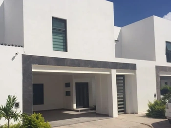 1_2464 | CASA AMUEBLADA EN RENTA, EN PRIVADA | Realhaus