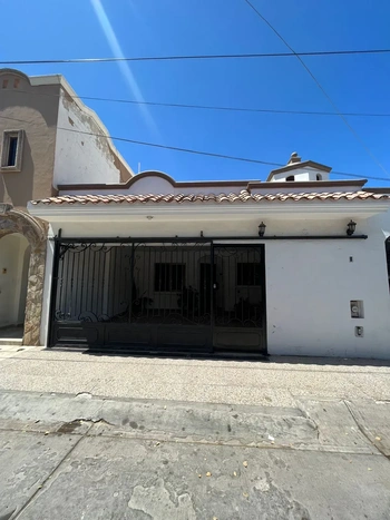 5_1788 | CASA EN RENTA 2 REC FRACC VILLA HUITES | Realhaus