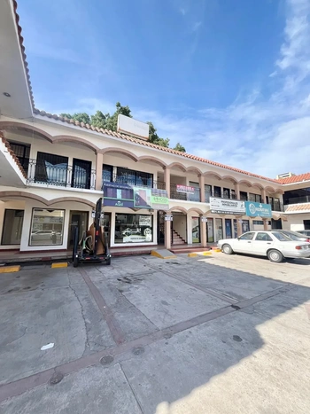 5_2747 | LOCAL COMERCIAL PLAZA SANTA ELENA | Realhaus